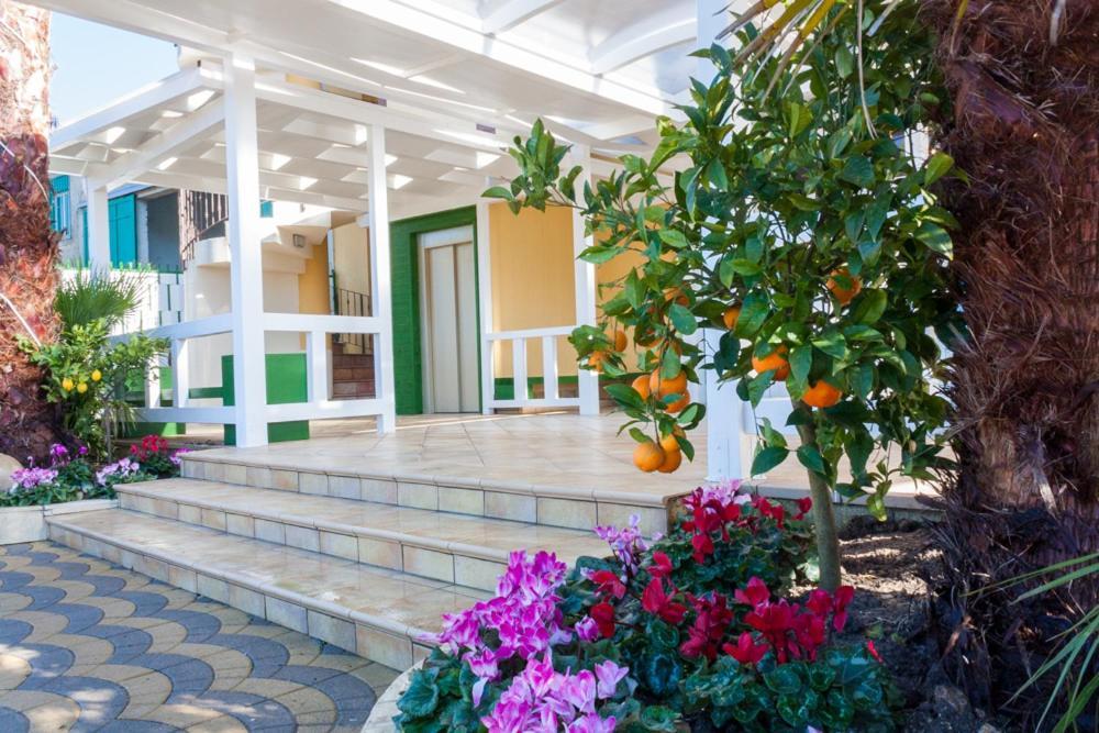 ליקאטה Hotel Zabbara מראה חיצוני תמונה