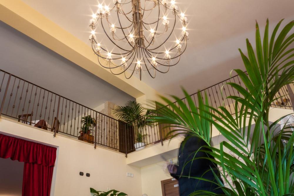 ליקאטה Hotel Zabbara מראה חיצוני תמונה