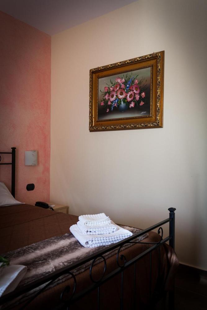 ליקאטה Hotel Zabbara מראה חיצוני תמונה
