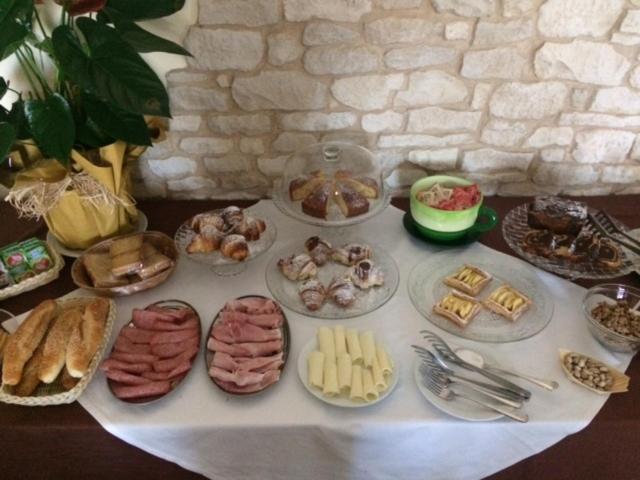 ליקאטה Hotel Zabbara מראה חיצוני תמונה